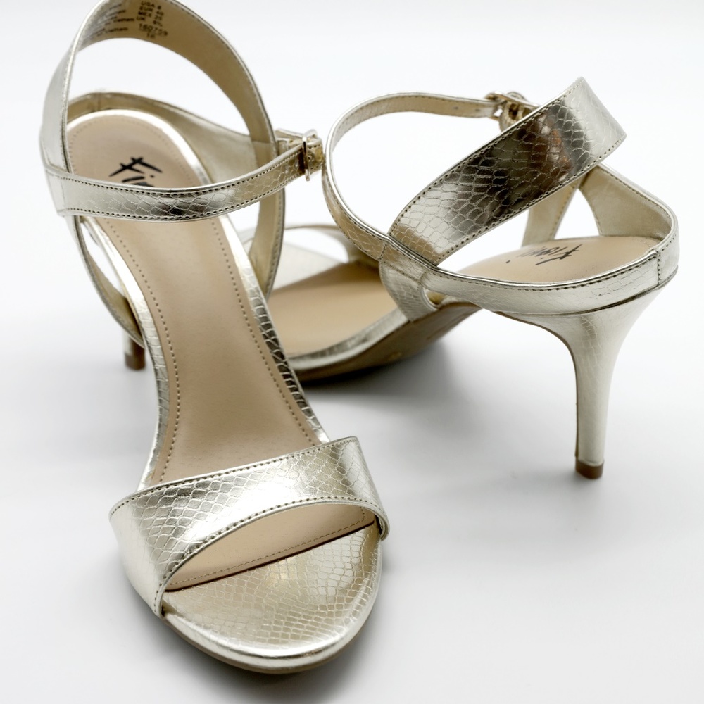 FIONI Gold Snake Skin Embossed Heels